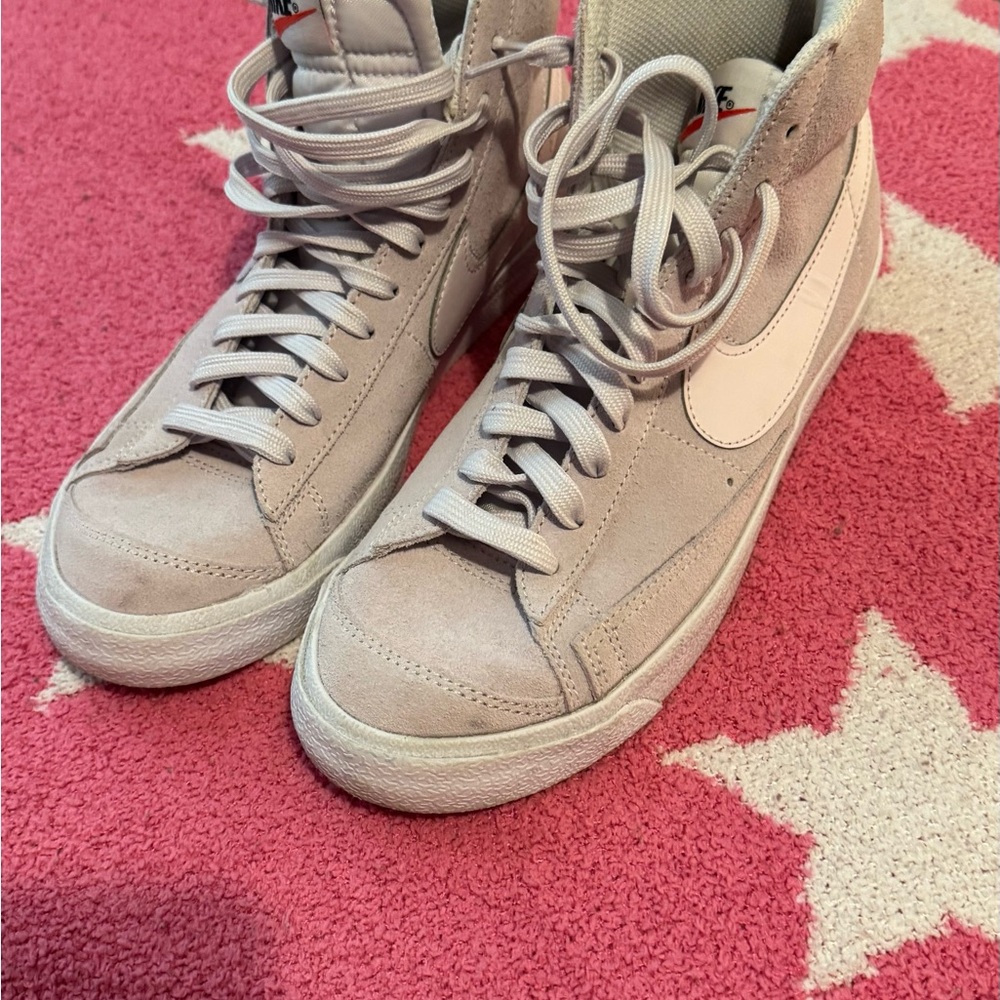 Nike Women's Light Pink High-Top Sneakers